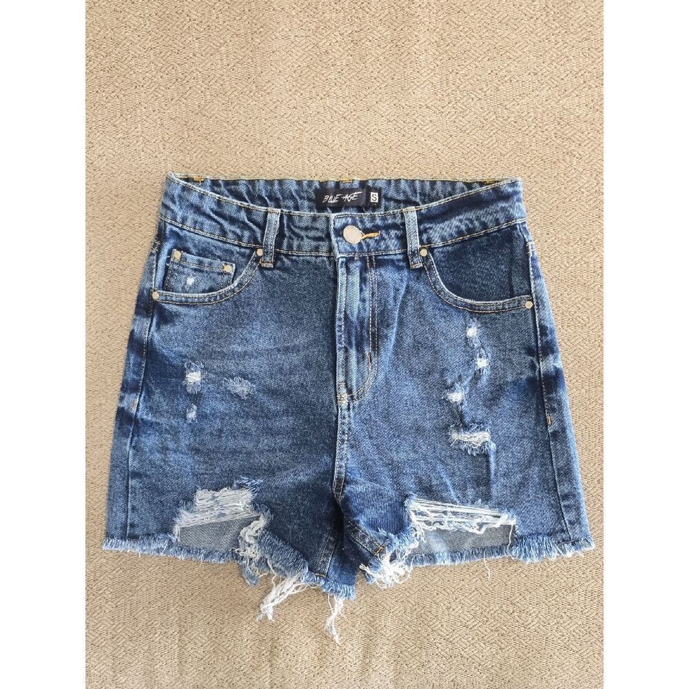 Blue Age NWOT Butt Lifting High Rise Distressed Jean Shorts - Size Small